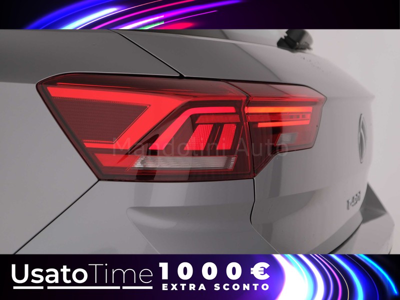 43 - Volkswagen T-Roc 1.5 tsi act life dsg