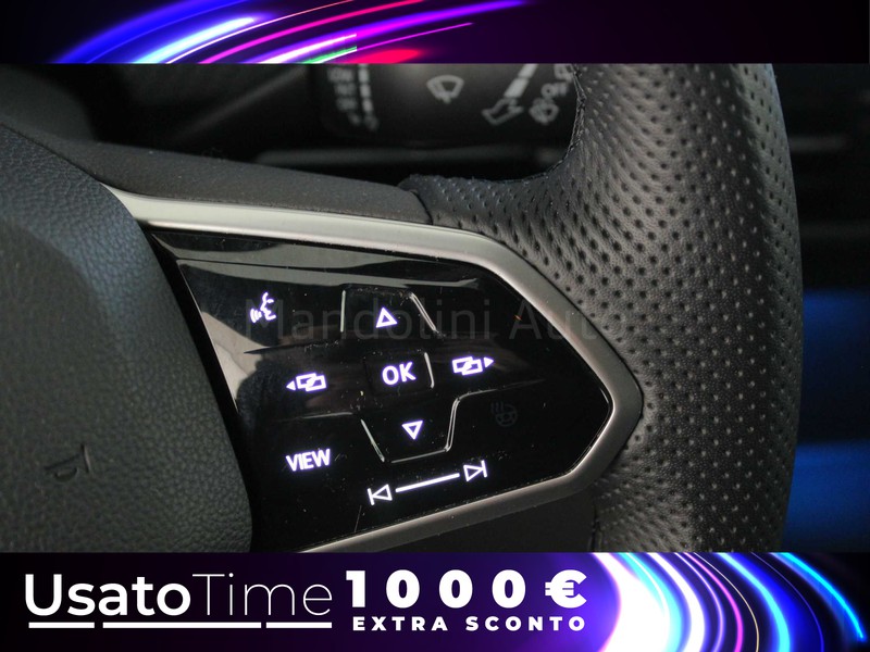 25 - Volkswagen Golf 1.5 tsi evo act 130cv r-line