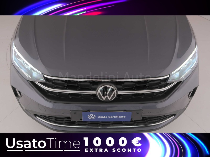 13 - Volkswagen Taigo 1.0 tsi 110cv life