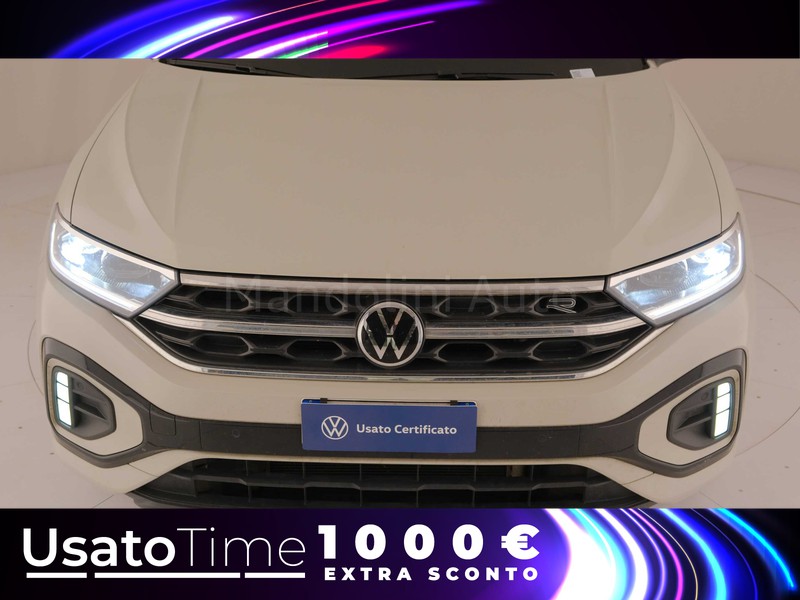 13 - Volkswagen T-Roc 1.0 tsi 110cv r line