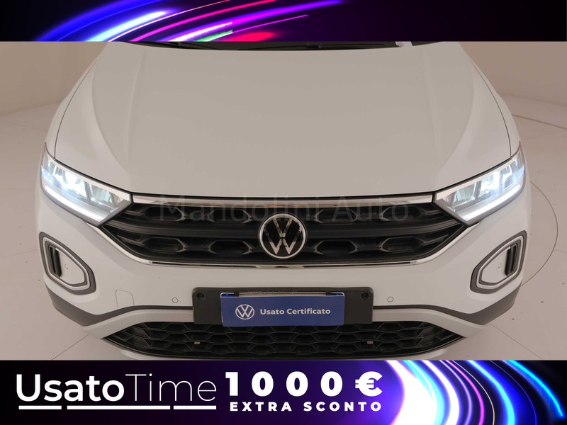 13 - Volkswagen T-Roc 1.0 tsi 110cv life