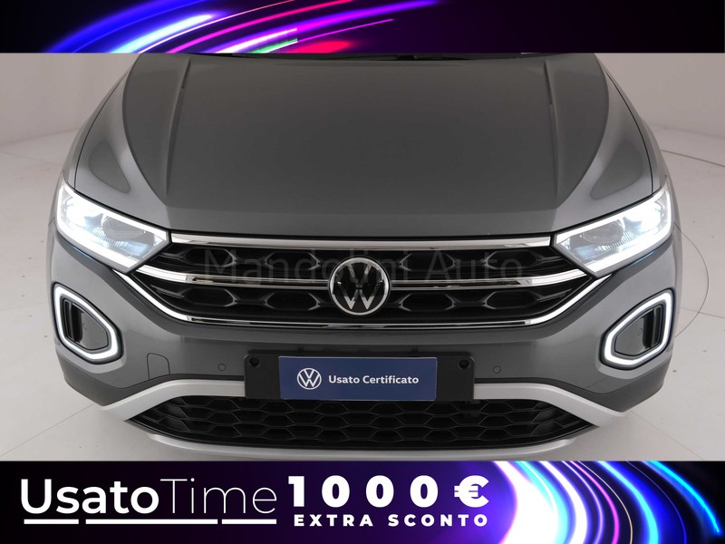 13 - Volkswagen T-Roc 1.5 tsi act style dsg