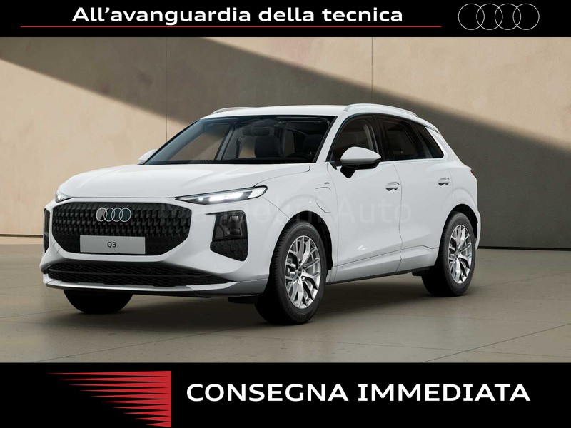 1 - Audi Q3 1.5 e-hybrid 272cv business s tronic