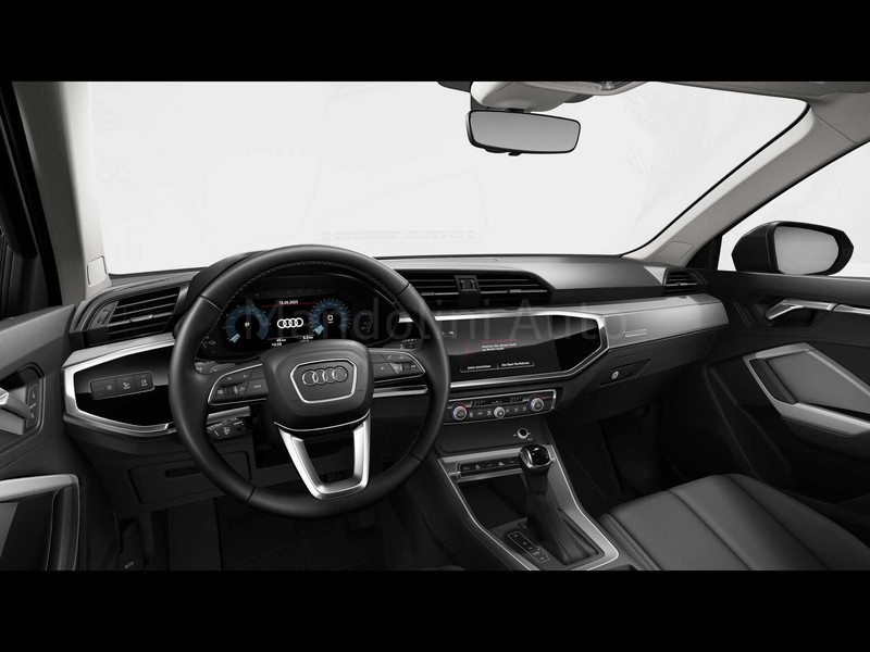 7 - Audi Q3 45 1.4 tfsi e business s tronic