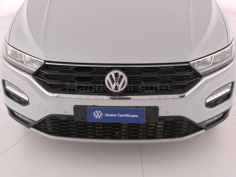 13 - Volkswagen T-Roc 1.0 tsi 115cv style