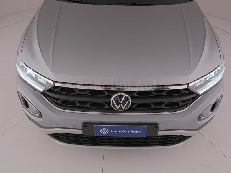 13 - Volkswagen T-Roc 2.0 tdi scr 115cv life