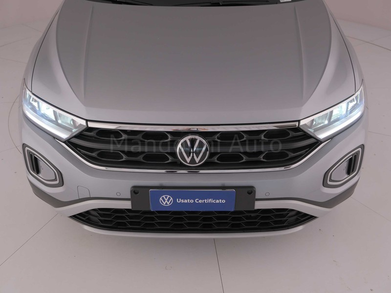 13 - Volkswagen T-Roc 2.0 tdi scr 150cv life dsg