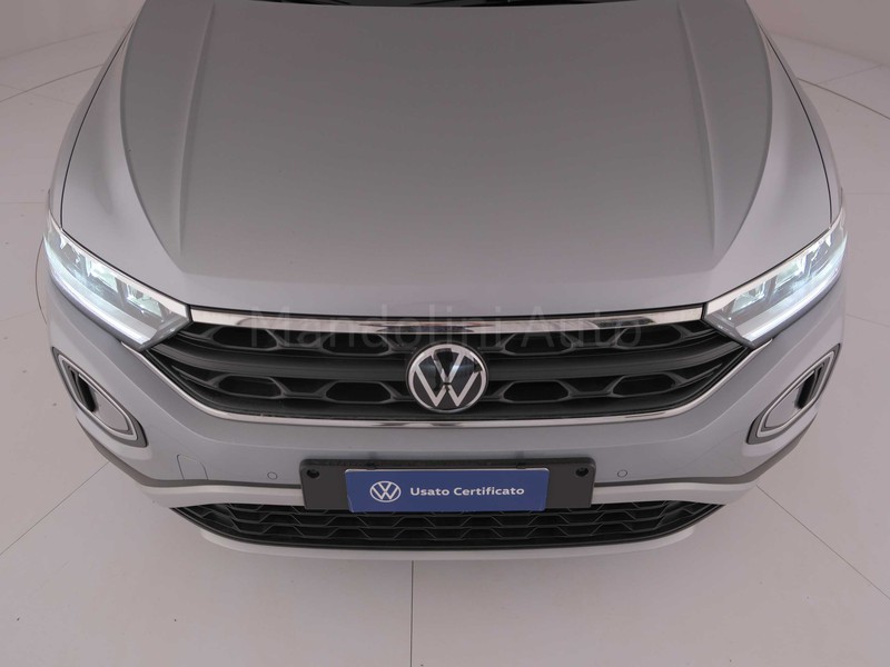 13 - Volkswagen T-Roc 2.0 tdi scr 115cv life