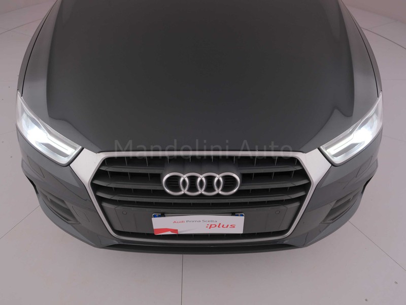 43 - Audi Q3 2.0 tdi 120cv business