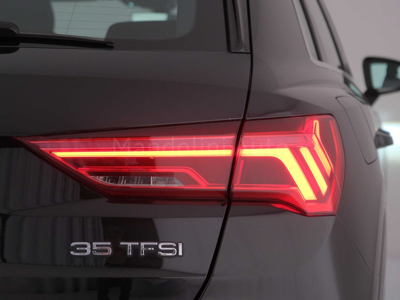 7 - Audi Q3 35 1.5 tfsi business advanced s tronic