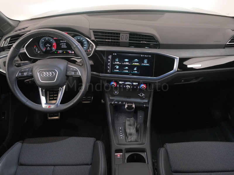 19 - Audi Q3 35 2.0 tdi s line edition s tronic