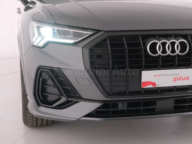 43 - Audi Q3 35 2.0 tdi s line edition s tronic