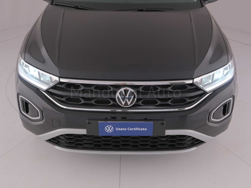 13 - Volkswagen T-Roc 1.5 tsi act life dsg