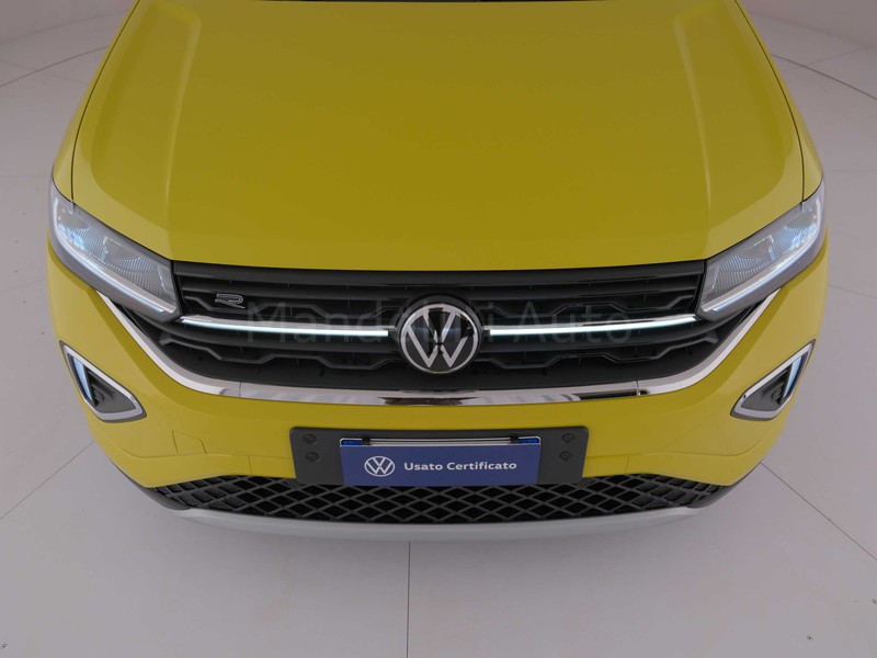 13 - Volkswagen T-Cross 1.0 tsi 115cv r-line