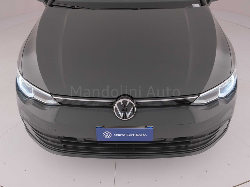 13 - Volkswagen Golf variant 1.5 tgi 130cv life