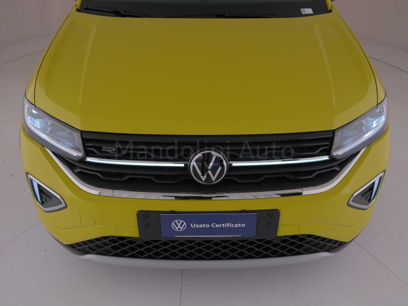 13 - Volkswagen T-Cross 1.0 tsi 115cv r-line