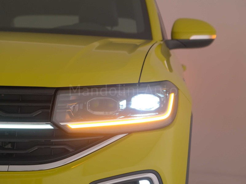 43 - Volkswagen T-Cross 1.0 tsi 115cv r-line