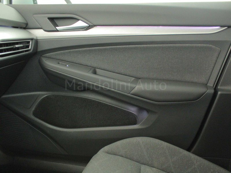 31 - Volkswagen Golf 1.0 tsi evo 110cv life