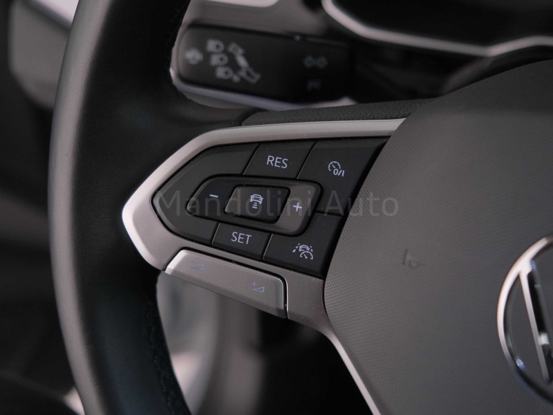 19 - Volkswagen Polo 1.0 tsi 95cv style