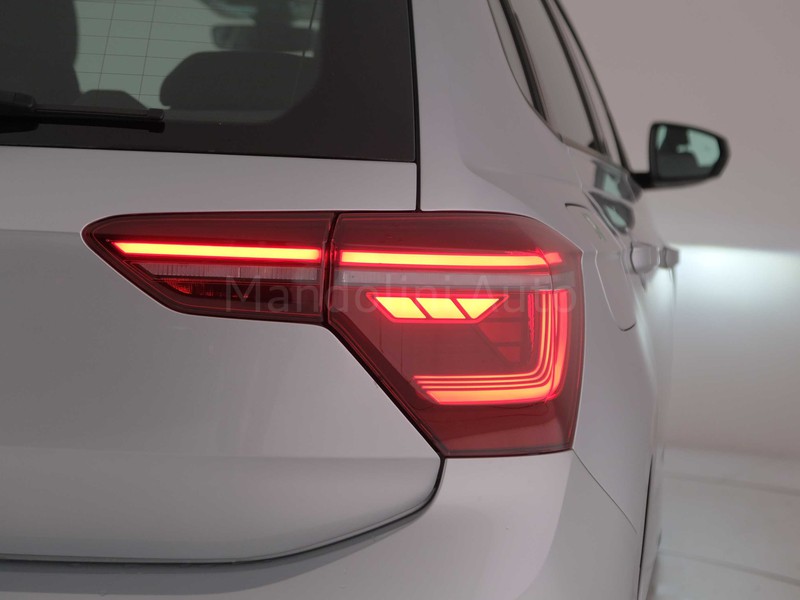 37 - Volkswagen Polo 1.0 tsi 95cv style