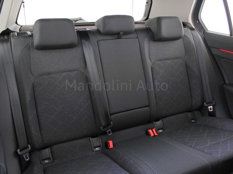 31 - Volkswagen Golf 2.0 tdi scr 115cv life dsg
