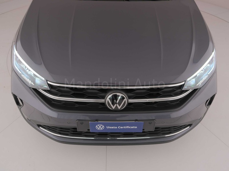 13 - Volkswagen Taigo 1.0 tsi 110cv life