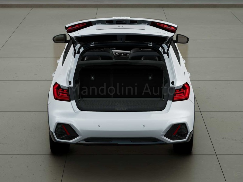7 - Audi A1 allstreet 30 1.0 tfsi 116cv identity contrast s tronic
