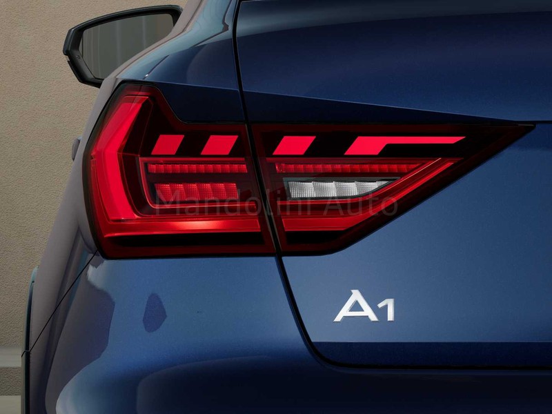 7 - Audi A1 allstreet 30 1.0 tfsi 116cv identity contrast s tronic