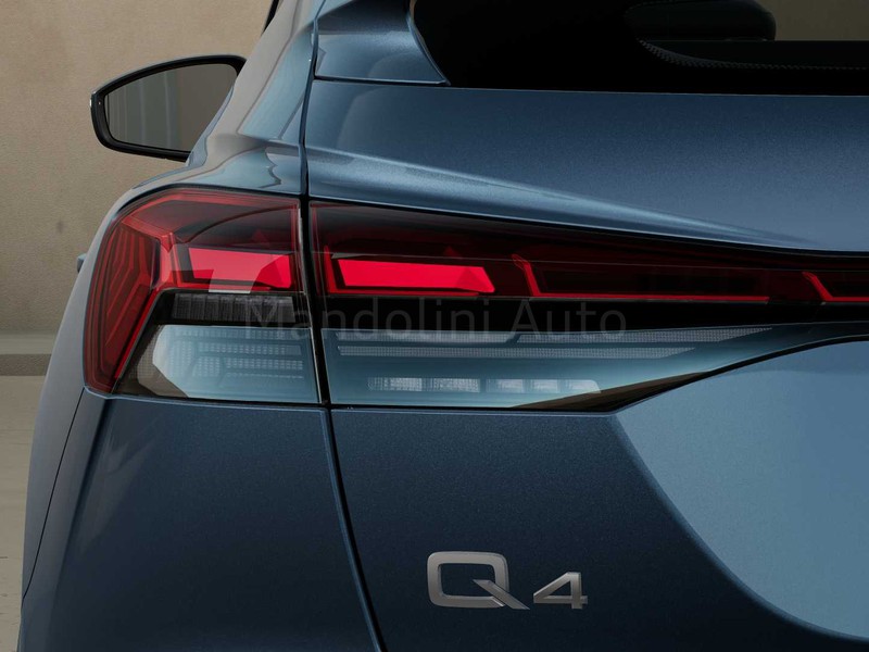 7 - Audi Q4 e-tron sportback e-tron 40 business advanced