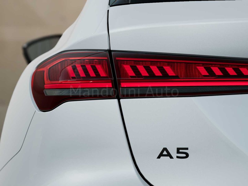 7 - Audi A5 avant 2.0 e-hybrid 299cv s line edition quattro s tronic