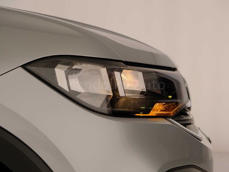37 - Volkswagen T-Cross 1.0 tsi 110cv style