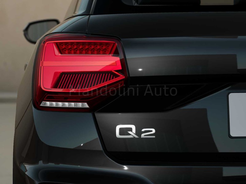7 - Audi Q2 30 1.0 tfsi 116cv business