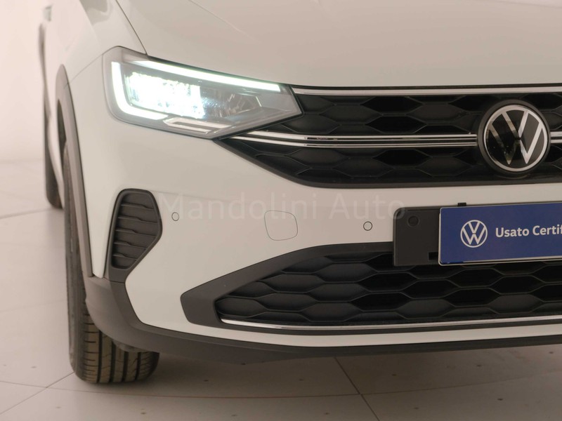 13 - Volkswagen Taigo 1.0 tsi 95cv life