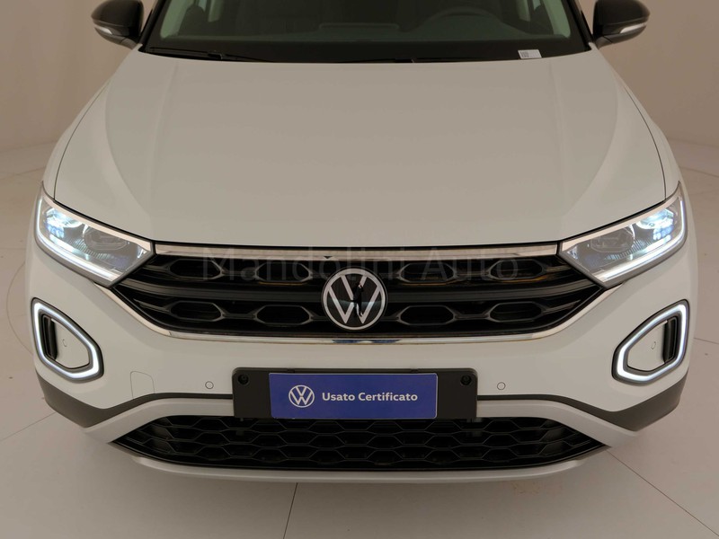 13 - Volkswagen T-Roc 1.0 tsi 115cv edition plus