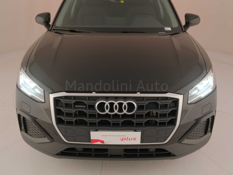 37 - Audi Q2 35 2.0 tdi admired quattro s tronic