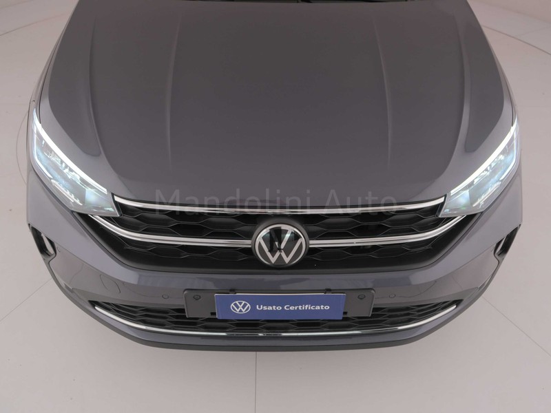 13 - Volkswagen Taigo 1.0 tsi 110cv life
