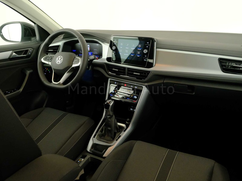 7 - Volkswagen T-Roc 1.0 tsi 115cv life