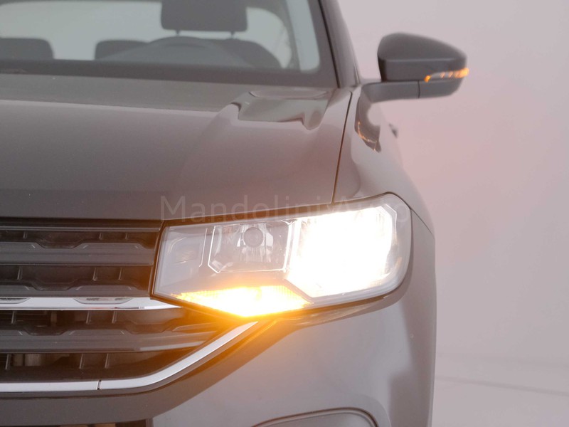 37 - Volkswagen T-Cross 1.0 tsi 110cv style dsg