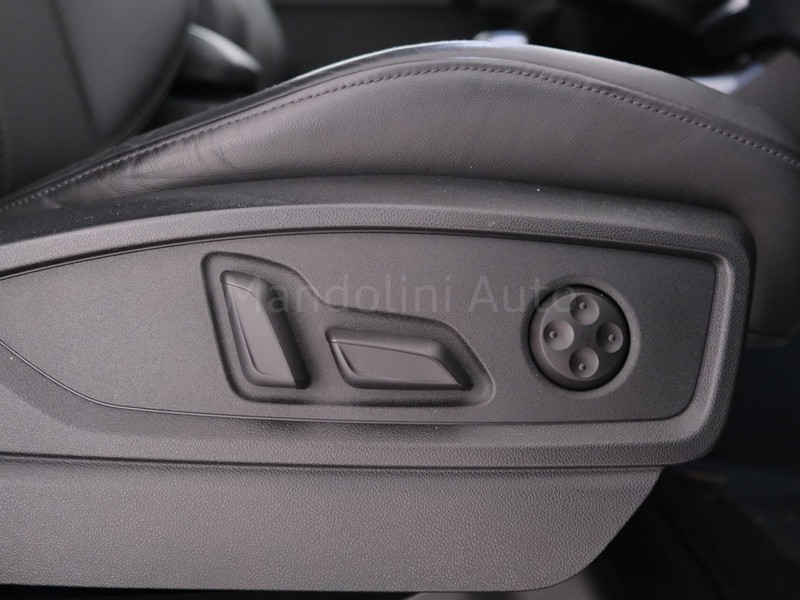 31 - Audi Q5 50 2.0 tfsi e s line plus quattro s tronic