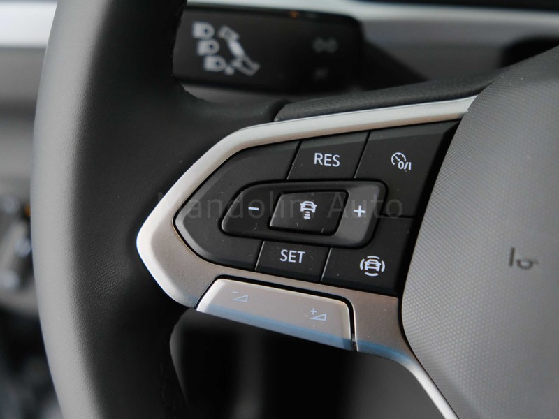 25 - Volkswagen T-Roc 1.0 tsi 115cv sport