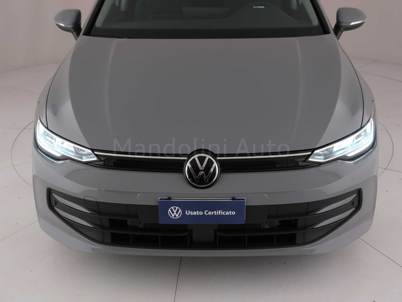 13 - Volkswagen Golf 1.5 tsi ehybrid 204cv edition plus dsg