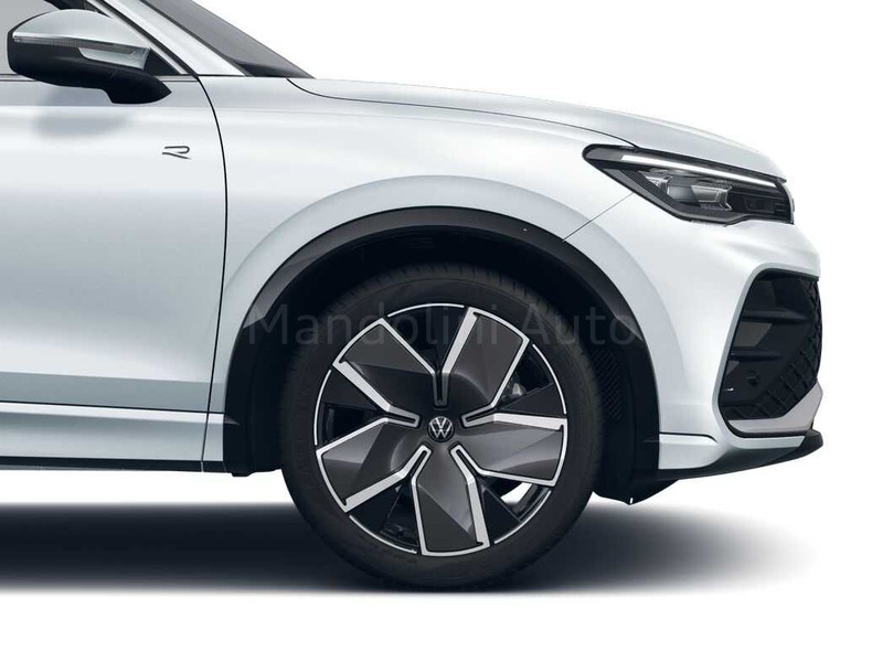 7 - Volkswagen Tiguan 2.0 tdi scr 150cv r-line plus dsg