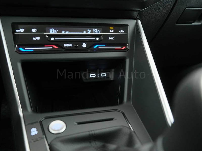 31 - Volkswagen Taigo 1.0 tsi 115cv edition plus