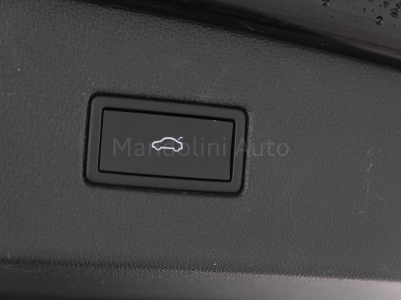 37 - Volkswagen Tiguan 1.5 tsi act 150cv r-line dsg