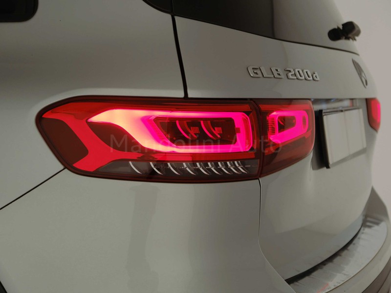 43 - Mercedes GLB 200 d premium 4matic 8g-dct