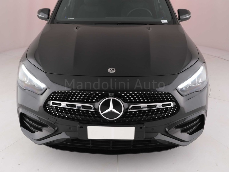13 - Mercedes GLA 200 d amg line advanced plus 4matic 8g-dct