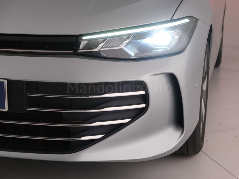 13 - Volkswagen Passat 2.0 tdi scr evo 150cv business dsg