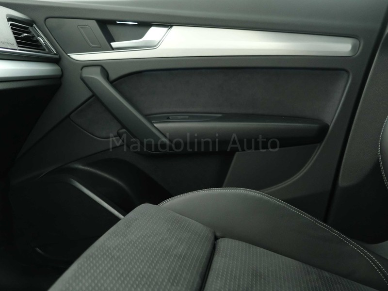 13 - Audi Q5 40 2.0 tdi mhev 12v s line quattro s tronic