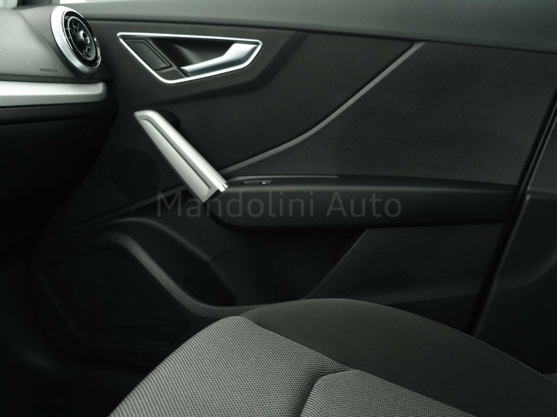 13 - Audi Q2 35 1.5 tfsi business advanced s tronic