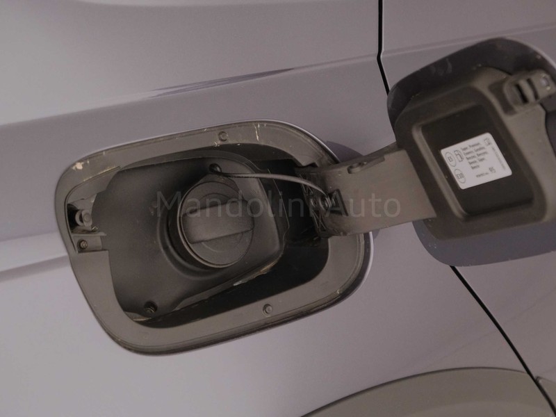 37 - Volkswagen Taigo 1.0 tsi 110cv life dsg